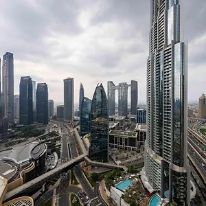 Holistay Luxury Homes - Burj Khalifa View - Direct Access Mall دبي